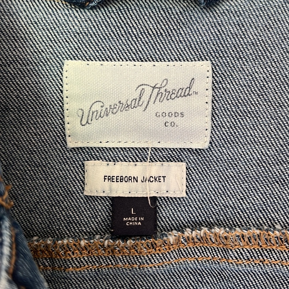 Universal Thread Jean Jacket - Picture 3 of 3